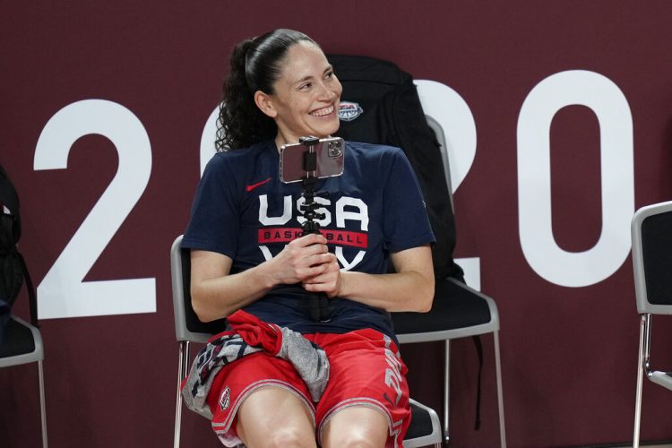 Bird sees no hypocrisy on US team staying for anthem
